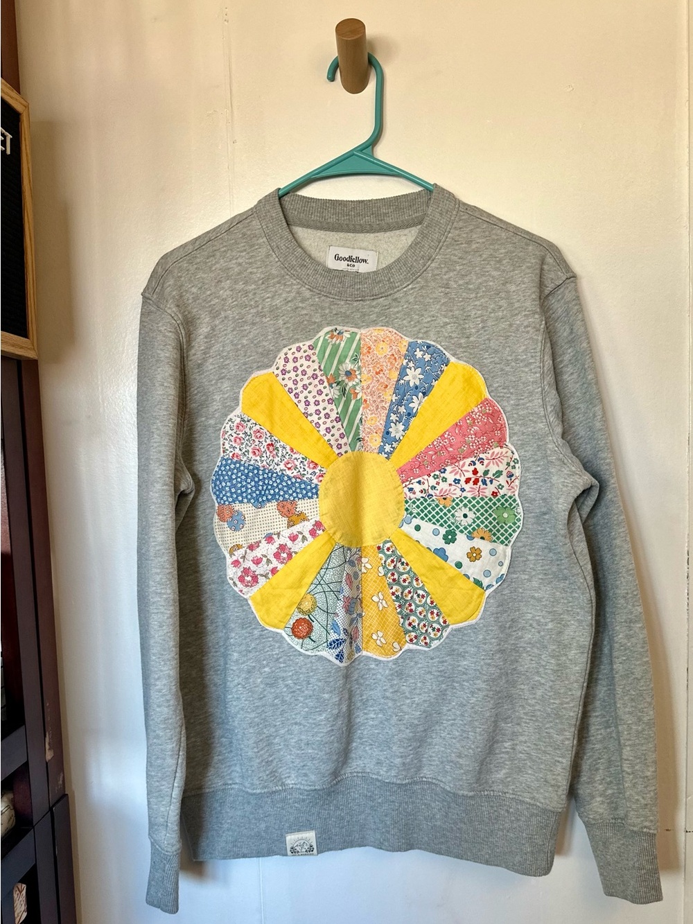 Gray Sweatshirt with Colorful Floral Daisy Patch - Picture 2 of 2